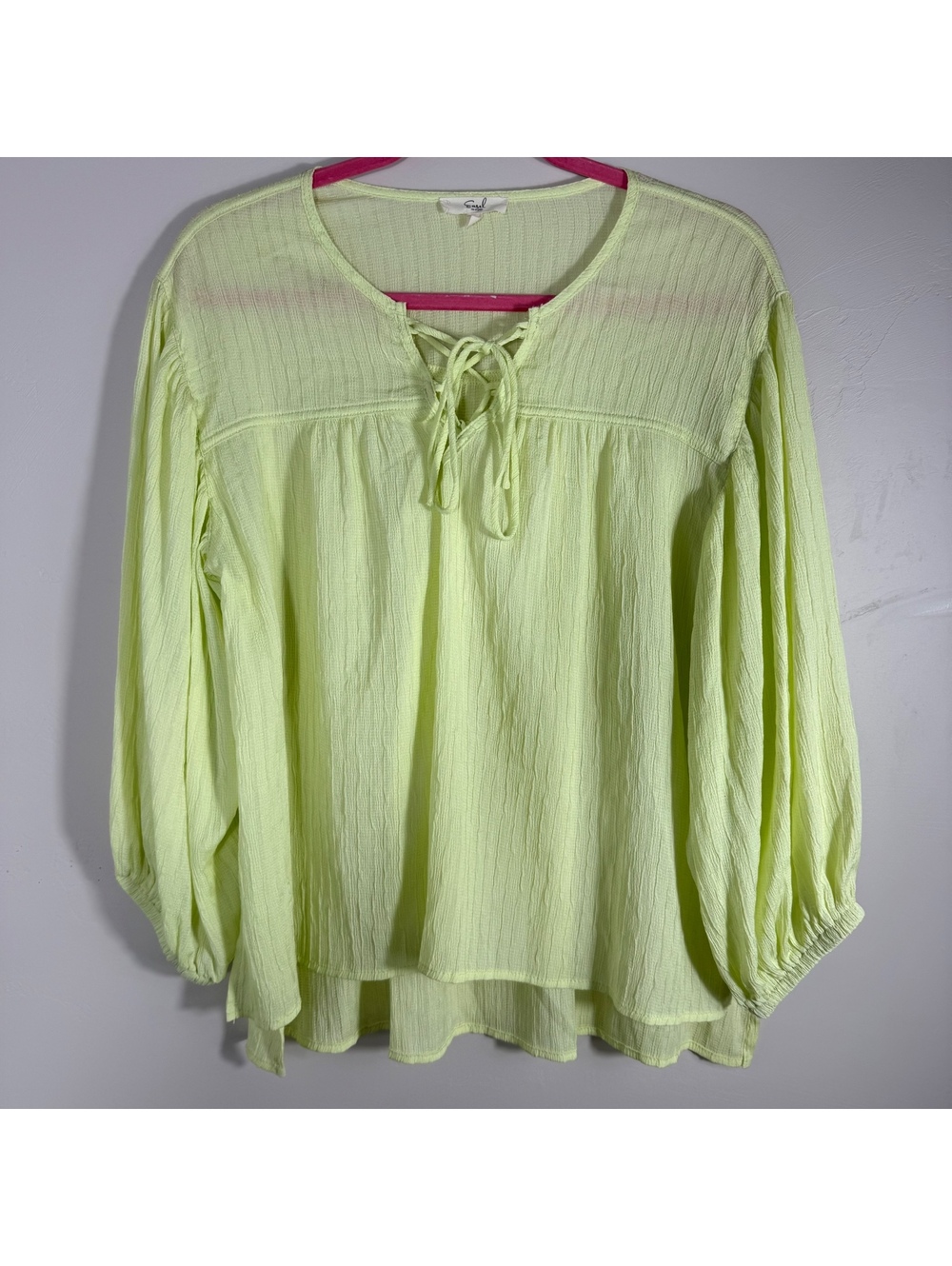 Easel Boho Lime Green Puff Sleeve Blouse | small